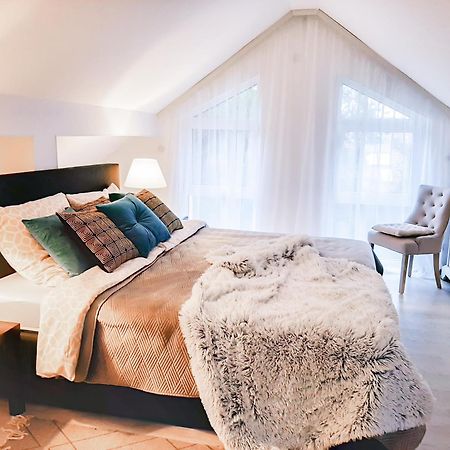 Design Maisonette - 24H Self-Check-In - Bis 7 Pers - In Direkter Weihernaehe - Parkplatz - Wifi - Balkon -Terrasse - Radwege Schiffweiler Exterior foto